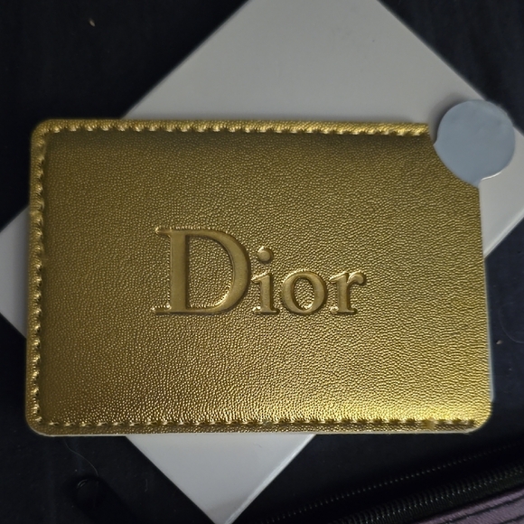 Milk Makeup Serlt with Gold Mirror Card Holder - Picture 9 of 10